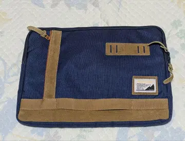 마스터피스 클러치백 네이비