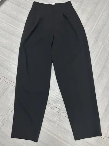 MARW UNITED ARROWS 마루 턱 테이퍼드 팬츠 34 S