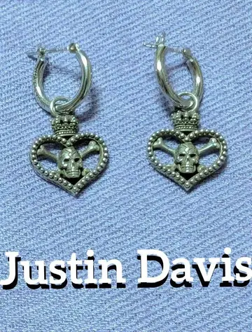 JUSTIN DAVIS 저스틴 데이비스 스컬 하트 후프 귀걸이