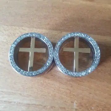 25mm(2개 1세트) 큐빅 지르코니아와 크로스 디자인의 홀 귀걸이