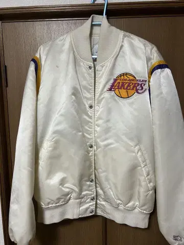 인기 상품! NBA 자켓 레이커스 바시티 자켓 레어 화이트
