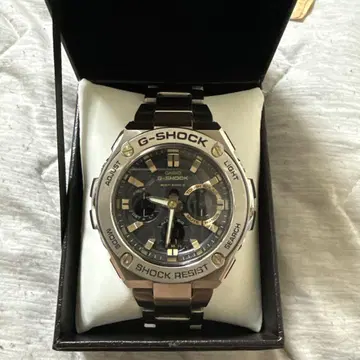 G-SHOCK GST-W1100 블랙/골드