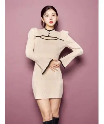 파이핑 버튼 니트 미니 원피스