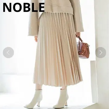 택 포함 새상품 noble 노블 가죽 느낌 새틴 크로스 플리츠 스커트