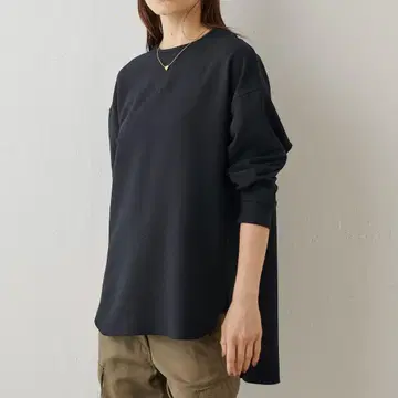 Whim Gazette 윔 가젯 V가젯 풀오버 블랙