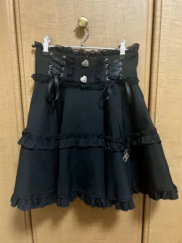 ROJITA 로지타 레이스업 프릴 플레어 스커트 블랙