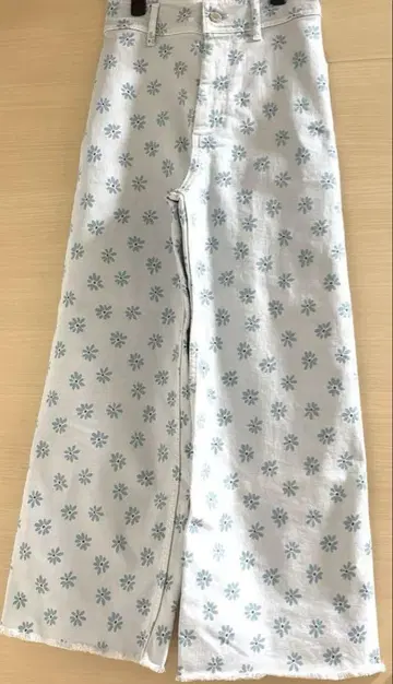 새상품급 자라 꽃무늬 와이드 팬츠 34