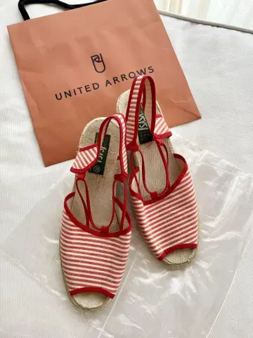 ISASA 샌들 UNITED ARROWS 사사키 아카네