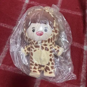 SHINee ONEW 오뉴 봉제 인형 기린