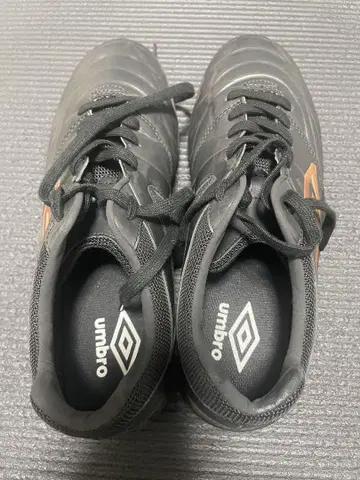 엄브로 축구화 블랙 27cm