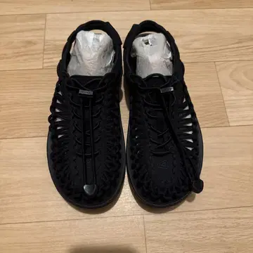 KEEN UNEEK 샌들
