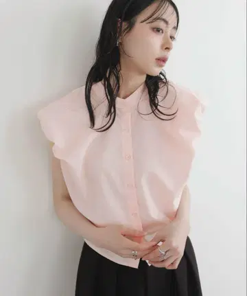 LIAN 벌룬 숄더 블라우스 핑크
