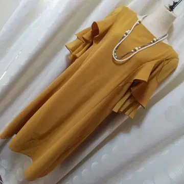 새상품급 라셸 코트 RASHELCOURT 소매 프릴 원피스
