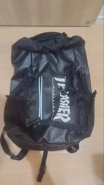 트레셔 로고 블랙 페스티벌 백팩 트레셔 THRTP502