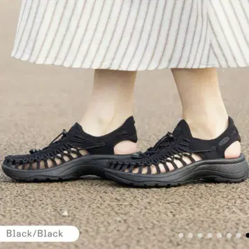 KEEN 유니크 아스토리아 블랙 킨 스포츠 샌들 23.5