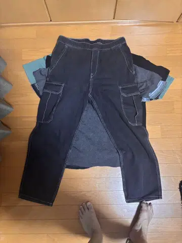H&M 다크 컬러 코튼 카고 팬츠