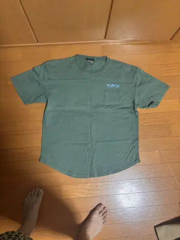 KAVU 올리브 그린 포켓 티셔츠