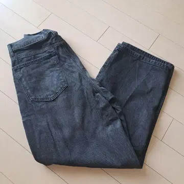 H&M 다크 그레이 배기 데님 가격 인하 가능