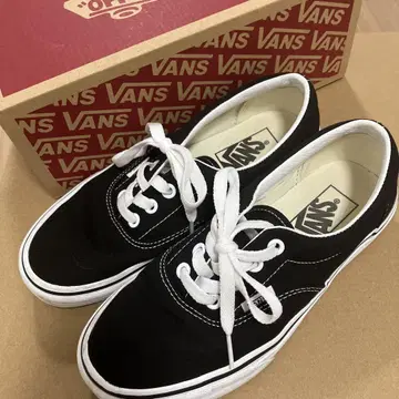 Vans 블랙 스니커즈