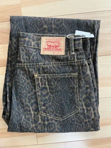 FASHION JEANS 레오파드 무늬 스트레이트 데님 3XL