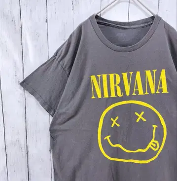 US 구제 의류 NIRVANA 닐바나 밴딩 티셔츠 밴 티 남성용 L