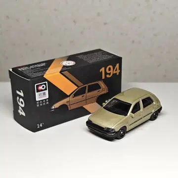 타쿠이 XCARTOYS 다이하츠 샤레드 1/64 골드