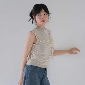 우에니 사이드 타이 러시드 톱