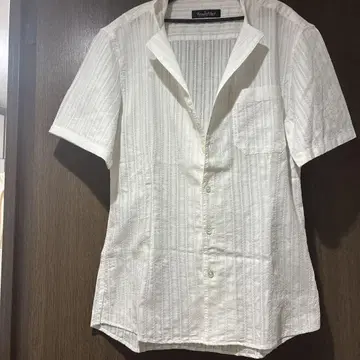 토네이도 마트 심플 화이트 스트라이프 반팔 M