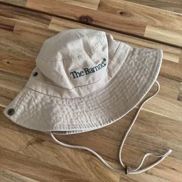 The Barnnet 사파리 햇 베이지 로고 사파리 모자