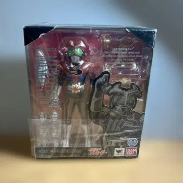 S.H.Figuarts 가면라이더 스트롱거 (이펙트 결품)