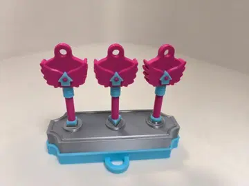 오징어 게임 열쇠 열쇠링 3개와 열쇠구멍 세트