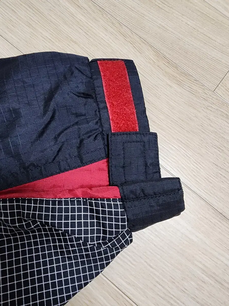 Product Details - 6