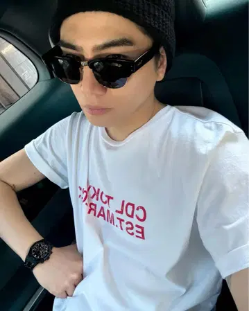 CDL TOKYO EST.MAR. 화이트 티셔츠