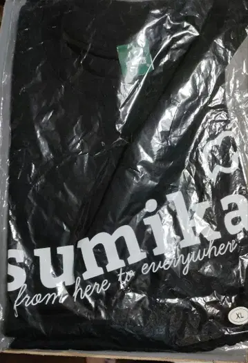 익명 배송 미개봉 sumika XL 사이즈 블랙 티셔츠
