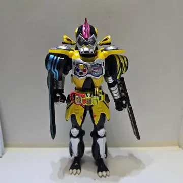 S.H.Figuarts 가면라이더 레이저 헌터 바이크 게이머