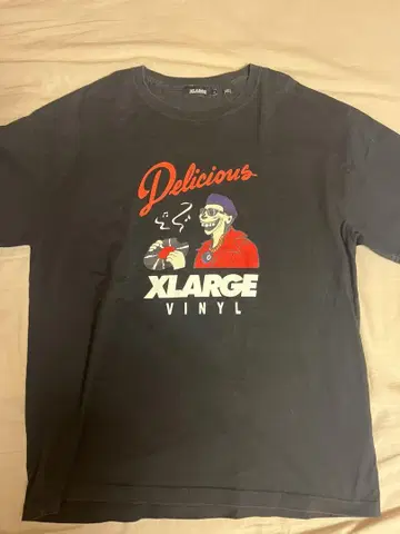 XLARGE 블랙 티셔츠