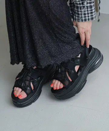 카스타네 스니커즈 밑창 샌들