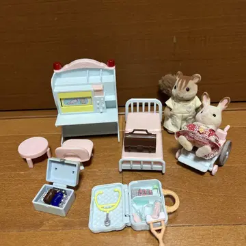 실바니아 부드러운 의사 세트