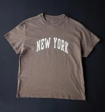 NEW YORK 뉴욕 반팔 티셔츠 짧은 길이 브라운 칼리지