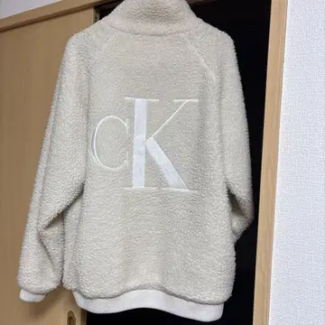 cK 보아 자켓 크림색