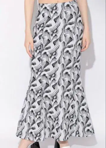 레이디 플라워 쉐도우 스커트 짧은 버전 녹이기