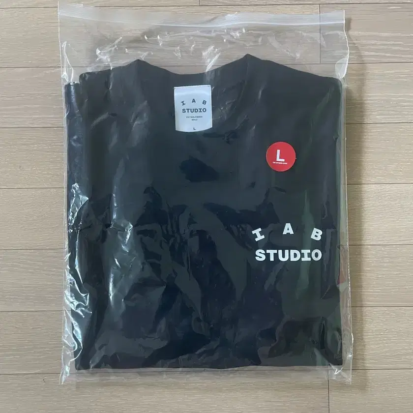 ★入手困難★IAB Studio T-Shirt 22AW IAB Studio Short Sleeve T-shirt on Bunjang Global Site.