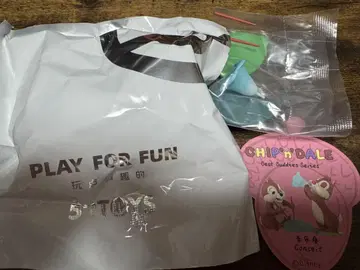 디즈니 칩과 데일 피규어