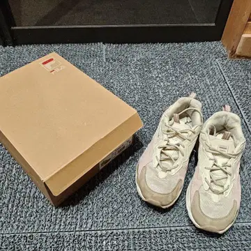 휠라 FILA 레이 트레이서 RAYTRACER 1RM01153 955
