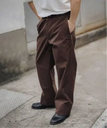 새상품급 A.PRESSE Dress Chino Trousers 브라운