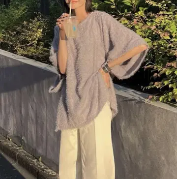 CLANE FLUFFY FRINGE TOPS 사이즈 2 그레이