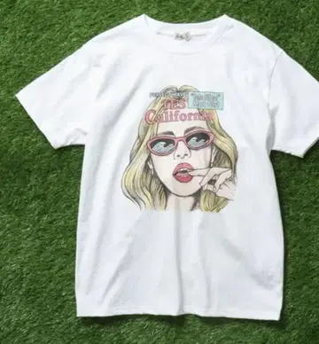 TES MALIBU HOT GIRL T-SHIRT / 티셔츠