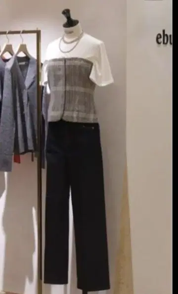 24fw 완판 ebure 에부르 스팽글 체크 디자인 헴 뷔스티에
