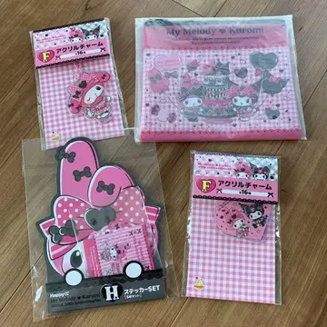 My Melody & Kuromi 아크릴 참 & 스티커 세트