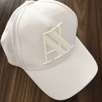 Armani Exchange 화이트 캡